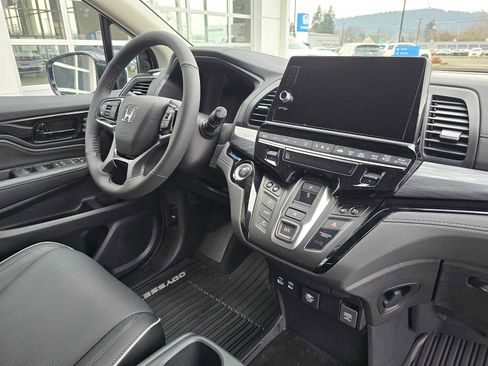 New 2026 Honda Odyssey Elite image 11