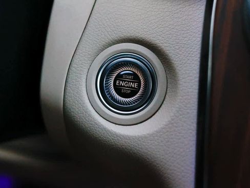 Certified 2022 Mercedes-Benz GLC 300 4MATIC image 21