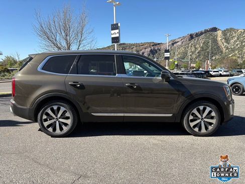 Certified 2022 Kia Telluride EX w/ EX Premium Package image 10