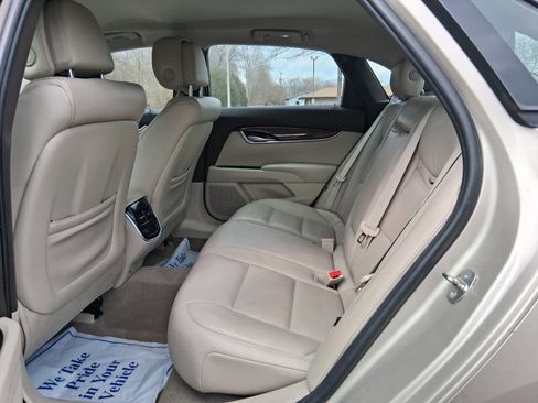 Used 2013 Cadillac XTS Luxury AWD/4WD image 7