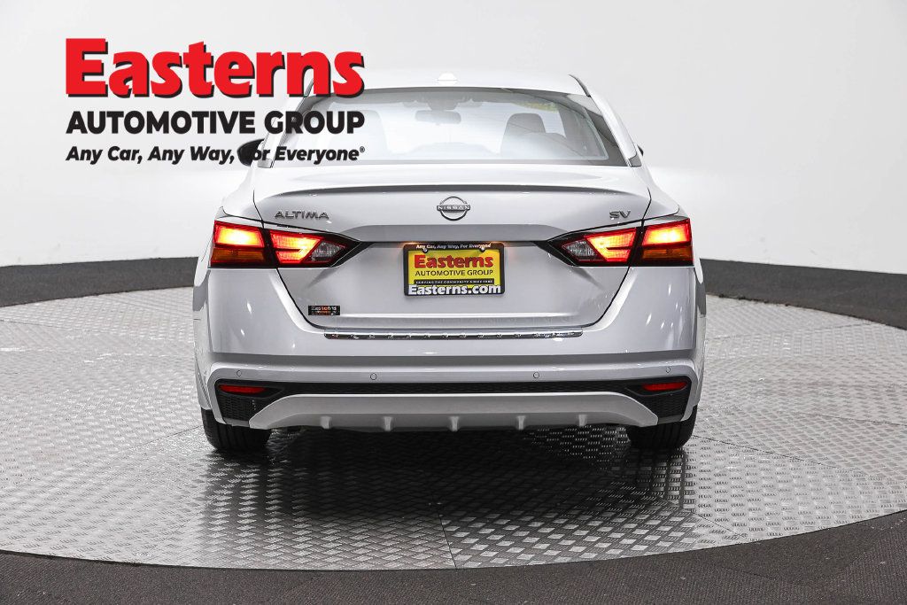 Used 2023 Nissan Altima 2.5 SV FWD image 8