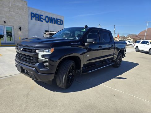 Used 2023 Chevrolet Silverado 1500 RST w/ Protection Package image 7