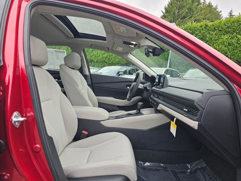 New 2025 Honda Accord SE image 13
