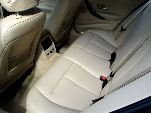 Used 2014 BMW 328d xDrive Sedan image 17