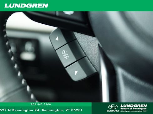 Used 2023 Subaru Forester Limited AWD/4WD image 17