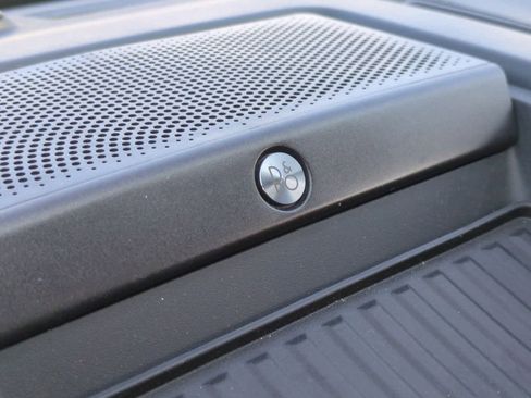 Used 2019 Ford Expedition Limited image 32