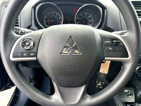 Used 2025 Mitsubishi Outlander Sport ES image 14
