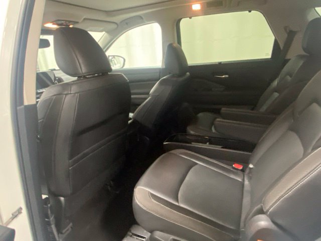 Used 2022 Nissan Pathfinder SL w/ SL Premium Package AWD/4WD image 13