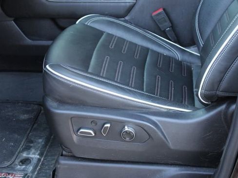 Used 2024 GMC Sierra 1500 AT4X image 15