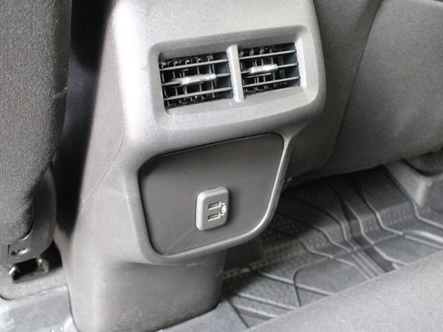 Used 2024 Chevrolet Equinox LT w/ LPO, Floor Liner Package image 20
