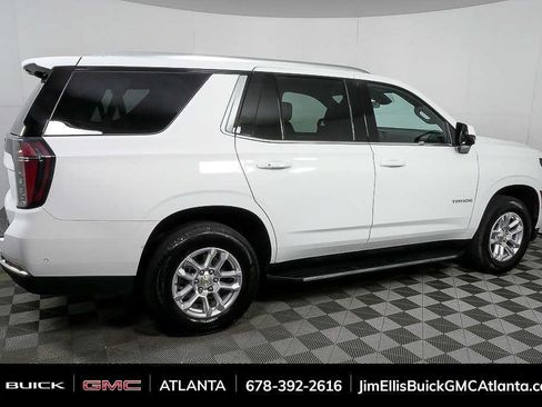 Used 2025 Chevrolet Tahoe LT AWD/4WD image 2