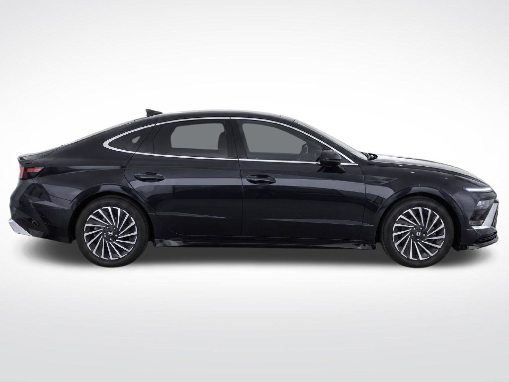 Used 2024 Hyundai Sonata Limited FWD image 8