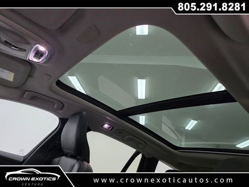 Used 2020 Volvo V60 T5 Cross Country w/ Protection Package Premier image 24