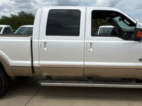 Used 2012 Ford F250 King Ranch w/ King Ranch w/Chrome Pkg AWD/4WD image 9