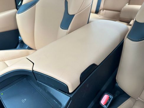 Used 2024 Lexus ES 350 w/ Premium Package image 44