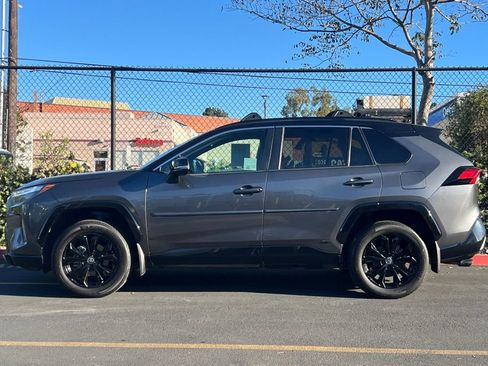 Used 2022 Toyota RAV4 XSE image 9