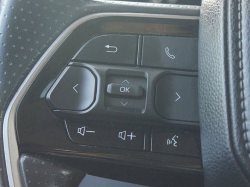 Used 2022 Toyota Tundra SR5 image 8