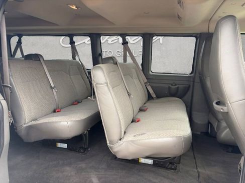 Certified 2025 Chevrolet Express 3500 LT w/ LT Preferred Equipment Group RWD image 20