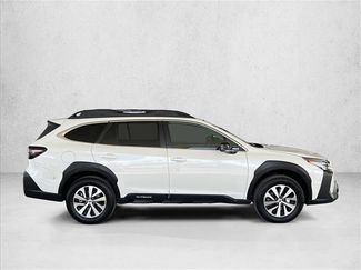 Used 2025 Subaru Outback Premium AWD/4WD video 4