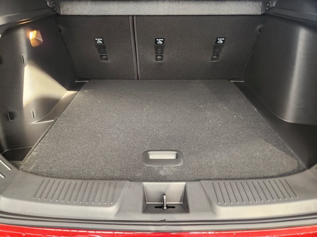New 2026 Chevrolet Trax RS w/ Sunroof Package FWD image 21