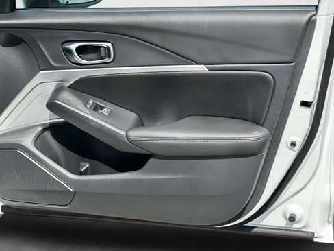 Certified 2025 Acura Integra FWD image 9