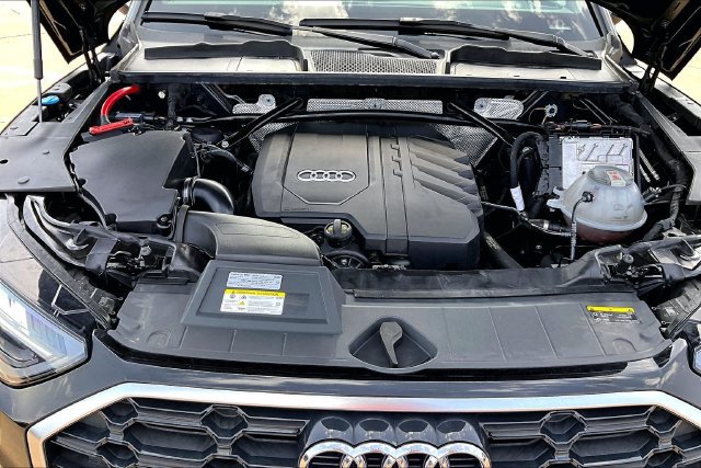 Used 2023 Audi Q5 2.0T Premium Plus w/ Premium Plus Package AWD/4WD image 9