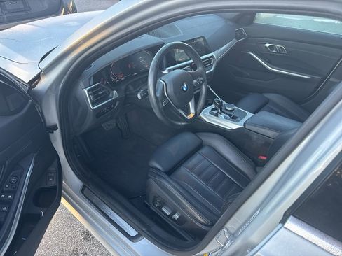 Used 2019 BMW 330i Sedan w/ Premium Package image 4