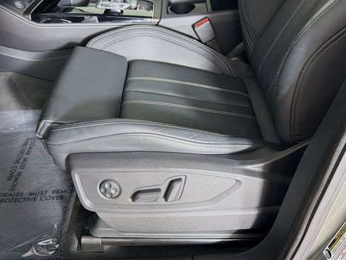 Used 2023 Audi Q5 e Premium Plus w/ Premium Plus Package AWD/4WD image 20