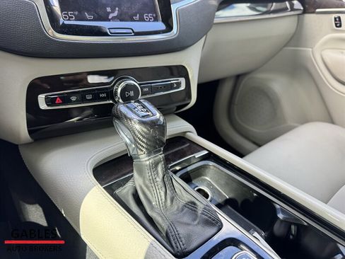 Used 2019 Volvo XC90 T5 Momentum w/ Protection Package Premier image 38
