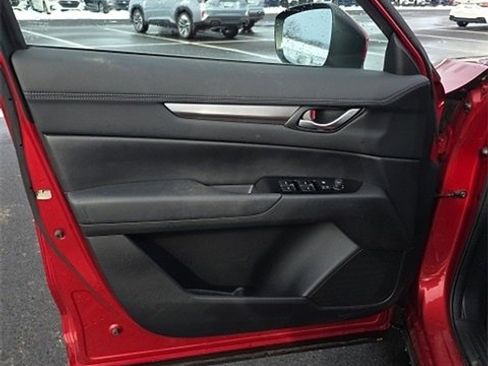 Used 2019 MAZDA CX-5 Touring image 10