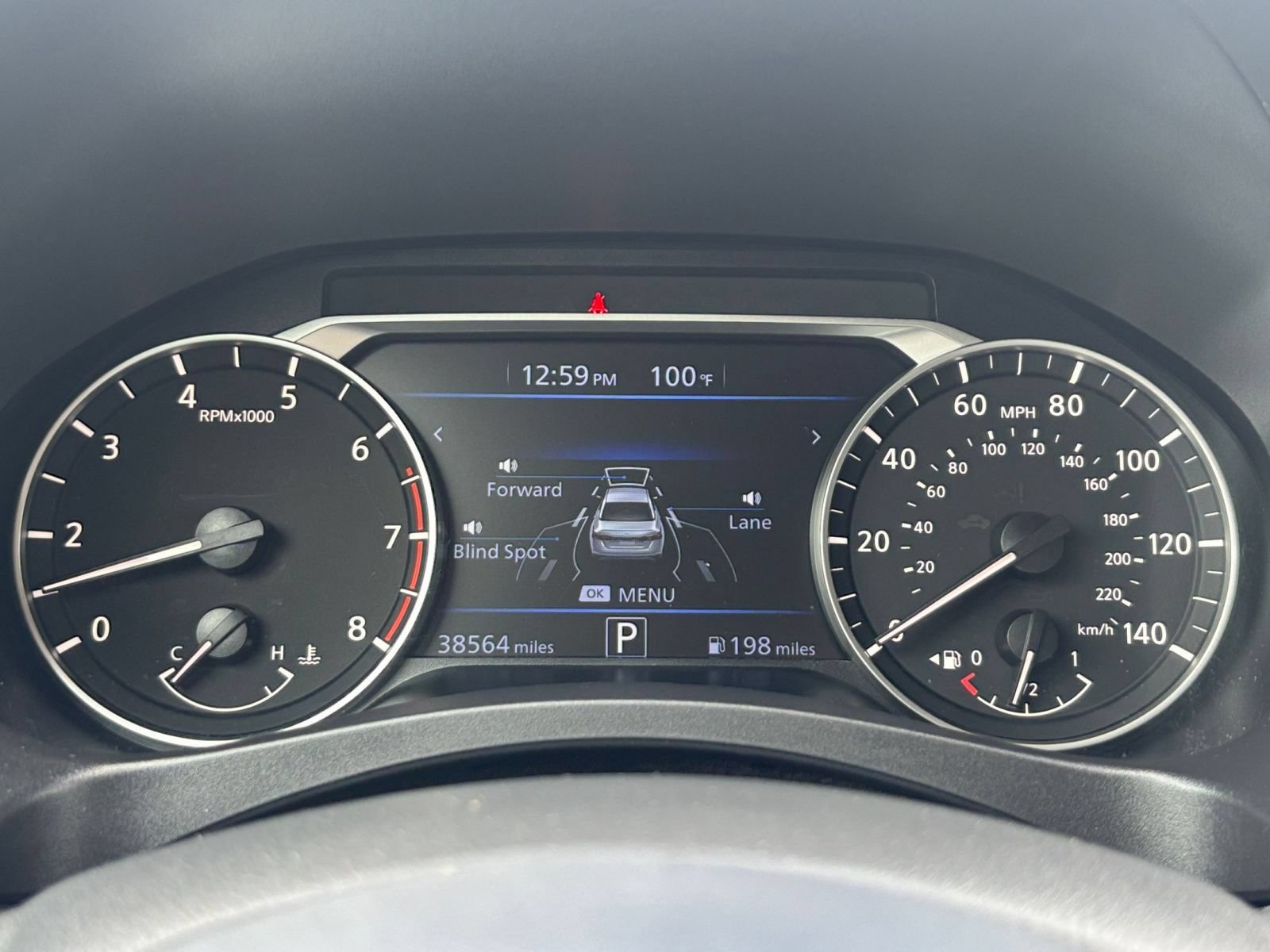 Used 2025 Nissan Altima 2.5 SV FWD image 39