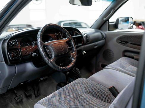 Used 2002 Dodge Ram 2500 Truck 4x4 Quad Cab image 2