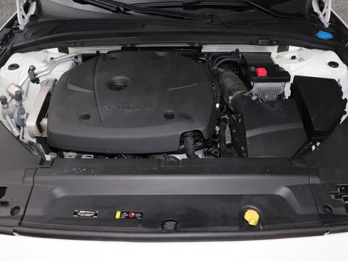 Used 2020 Volvo V90 T6 Cross Country AWD/4WD image 35