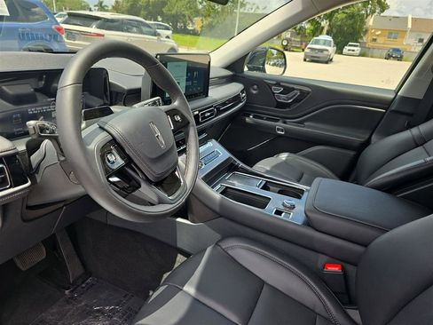 New 2025 Lincoln Aviator 2WD w/ Equipment Group 101A image 19