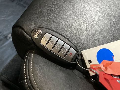 Used 2021 Nissan Rogue SL image 26