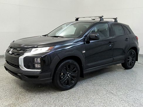 Used 2025 Mitsubishi Outlander Sport ES AWD/4WD image 3