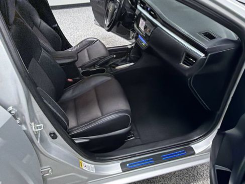 Used 2015 Toyota Corolla S FWD image 27