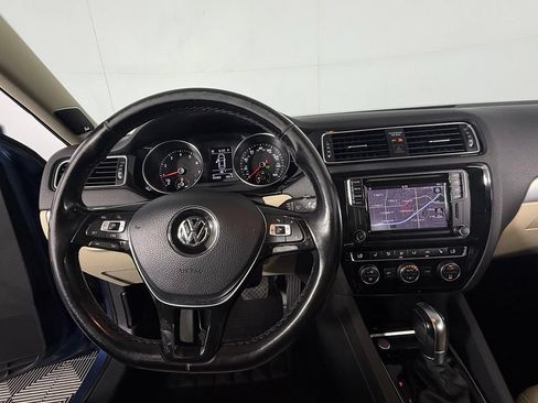 Used 2018 Volkswagen Jetta SEL FWD image 12
