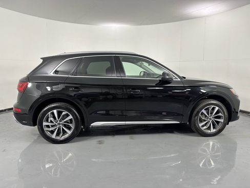 Certified 2023 Audi Q5 2.0T Premium Plus w/ Premium Plus Package AWD/4WD image 38