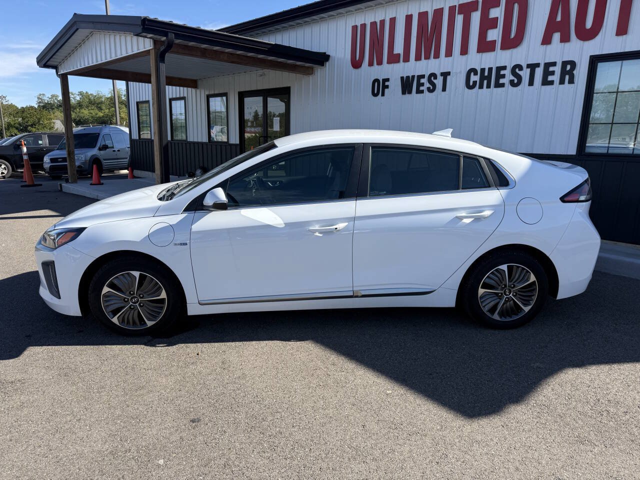 Used 2020 Hyundai Ioniq SEL FWD image 12