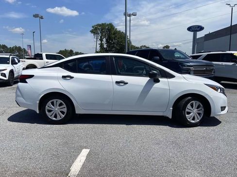 Used 2024 Nissan Versa S w/ Electronics Package FWD image 2