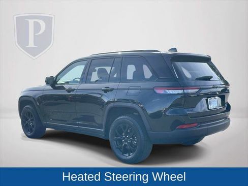 Certified 2025 Jeep Grand Cherokee Altitude AWD/4WD image 6
