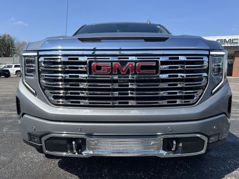 New 2026 GMC Sierra 1500 Denali w/ Denali Reserve Package image 14