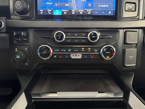 Used 2024 Ford F250 Platinum w/ Snow Plow Prep Package AWD/4WD image 22
