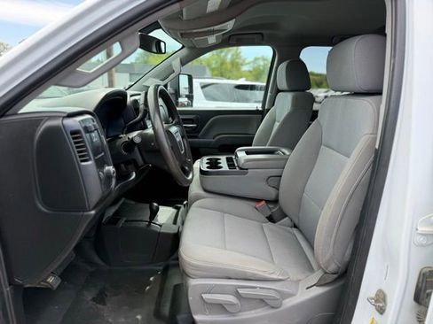 Used 2019 GMC Sierra 2500 4x4 Crew Cab w/ Sierra Convenience Package image 11