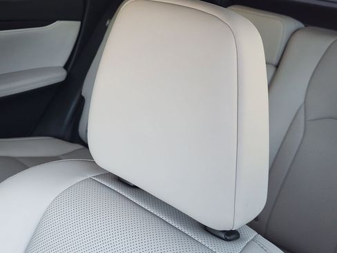New 2026 Lexus RX 450h AWD image 25