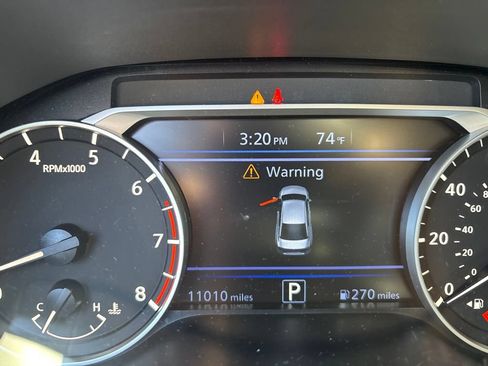 Used 2024 Nissan Altima 2.5 SV AWD/4WD image 18
