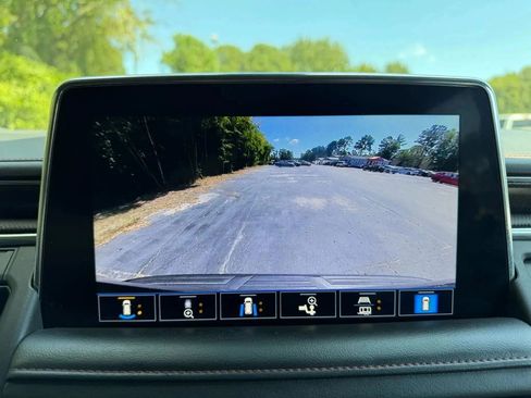 Used 2021 Chevrolet Tahoe RST w/ Luxury Package image 21