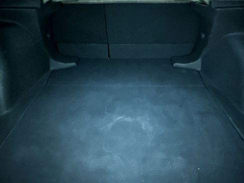 Used 2022 Toyota Corolla LE image 29