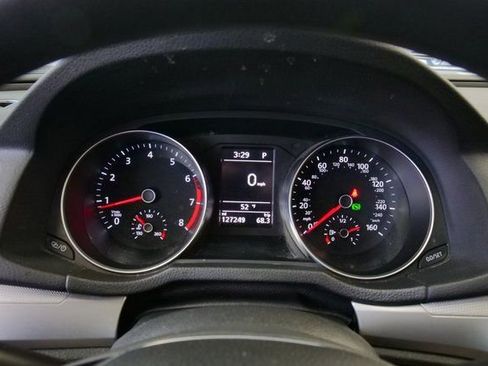 Used 2016 Volkswagen Passat 1.8T S image 18
